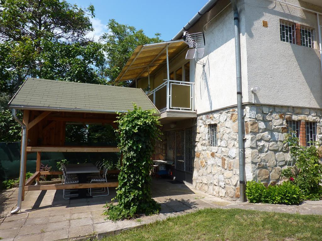 Vadasztanya Apartmanhazak Siofok Phòng bức ảnh