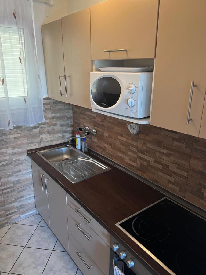 Vadasztanya Apartmanhazak Siofok Ngoại thất bức ảnh