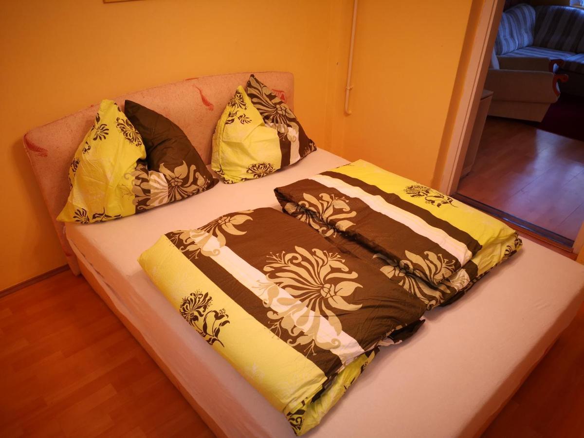 Vadasztanya Apartmanhazak Siofok Ngoại thất bức ảnh