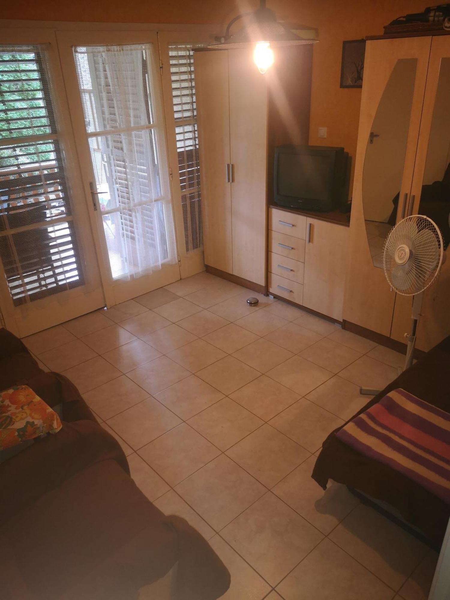Vadasztanya Apartmanhazak Siofok Phòng bức ảnh