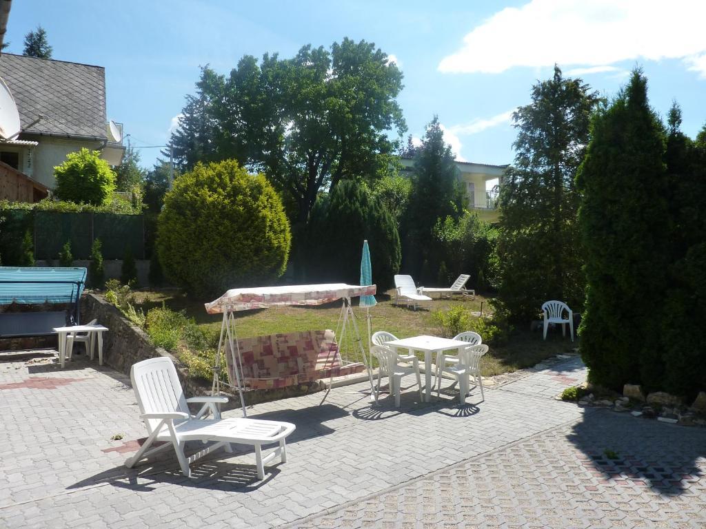 Vadasztanya Apartmanhazak Siofok Phòng bức ảnh