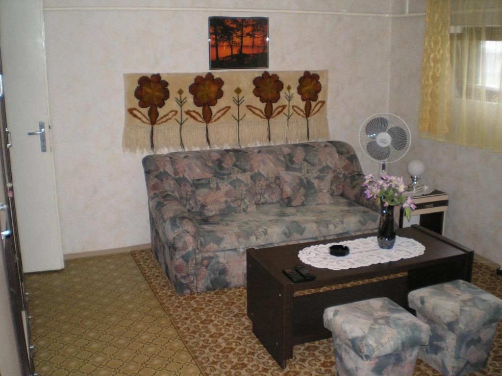 Vadasztanya Apartmanhazak Siofok Phòng bức ảnh