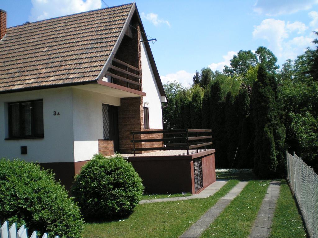 Vadasztanya Apartmanhazak Siofok Phòng bức ảnh
