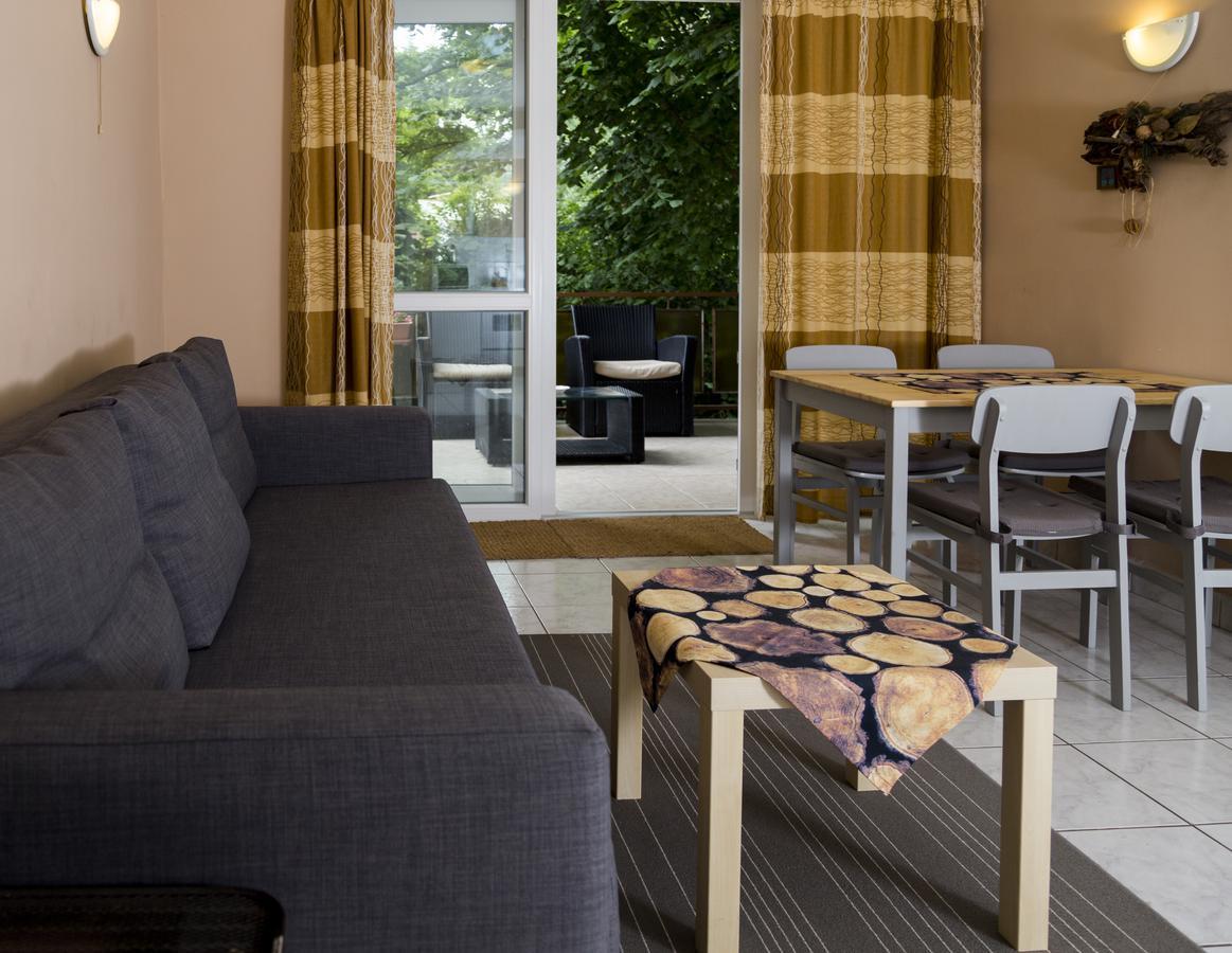 Vadasztanya Apartmanhazak Siofok Ngoại thất bức ảnh