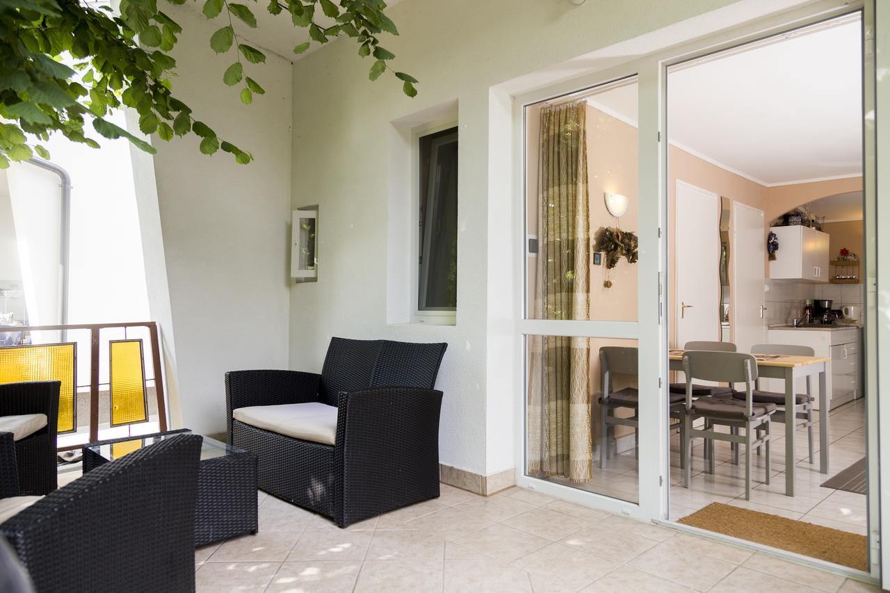 Vadasztanya Apartmanhazak Siofok Ngoại thất bức ảnh