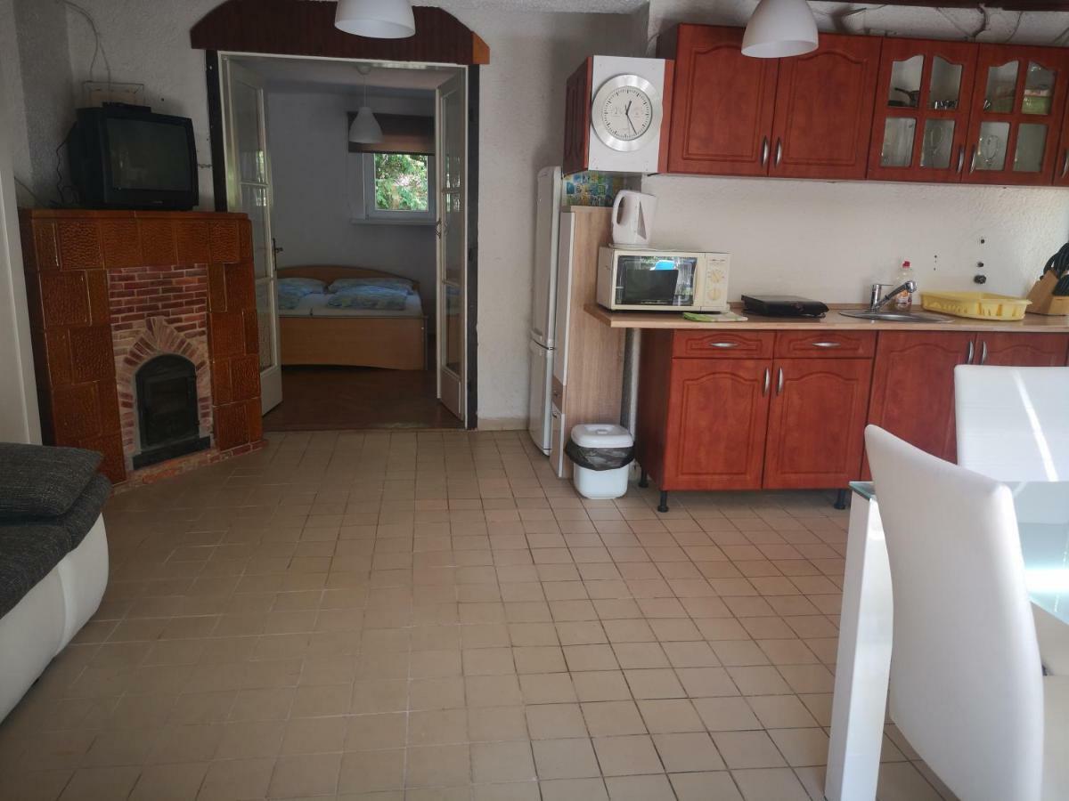 Vadasztanya Apartmanhazak Siofok Ngoại thất bức ảnh